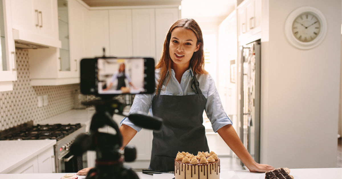 Audrey Wolf Blog Post - Hooks in Instagram Reels